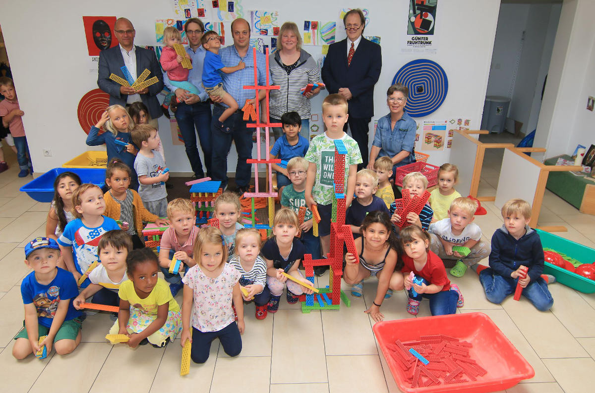 Spende des Eisstockbahn-Projekts
